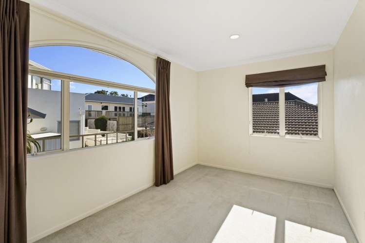 1/89 Litten Road Cockle Bay_8