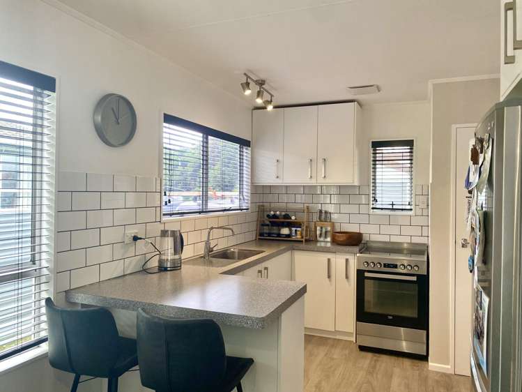 127 Apollo Parade Milson_1