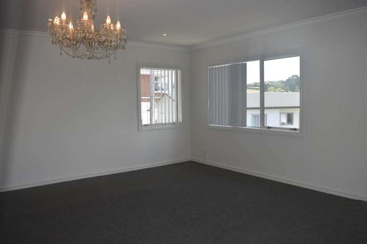 114 Frederick Street Hillsborough_14