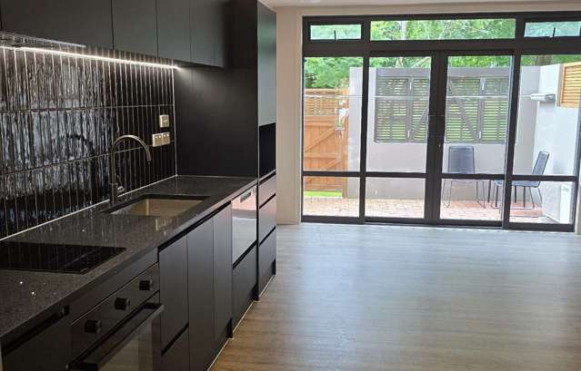 Studio Apartment Epsom/Newmarket