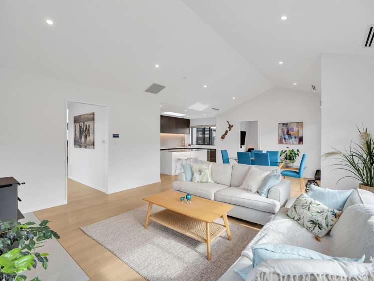 19 Guinevere Drive Lincoln_5