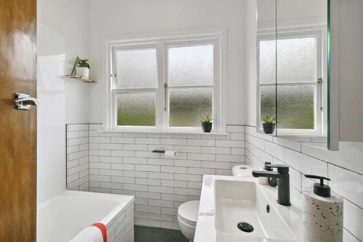 13 South Karori Road Karori_8