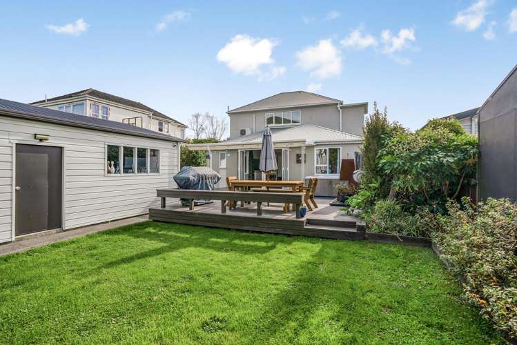 140 Waiwhetu Road Waterloo_25