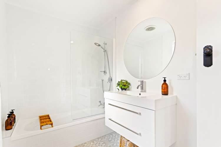 162 Atkinson Road Titirangi_15