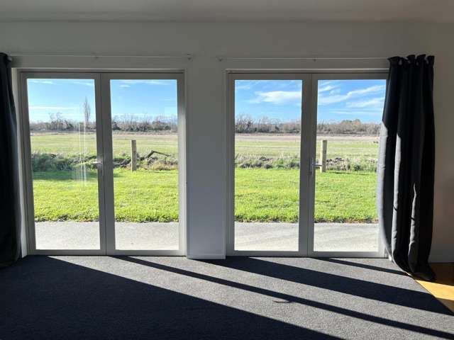 329 Cornwall Road 10114_4