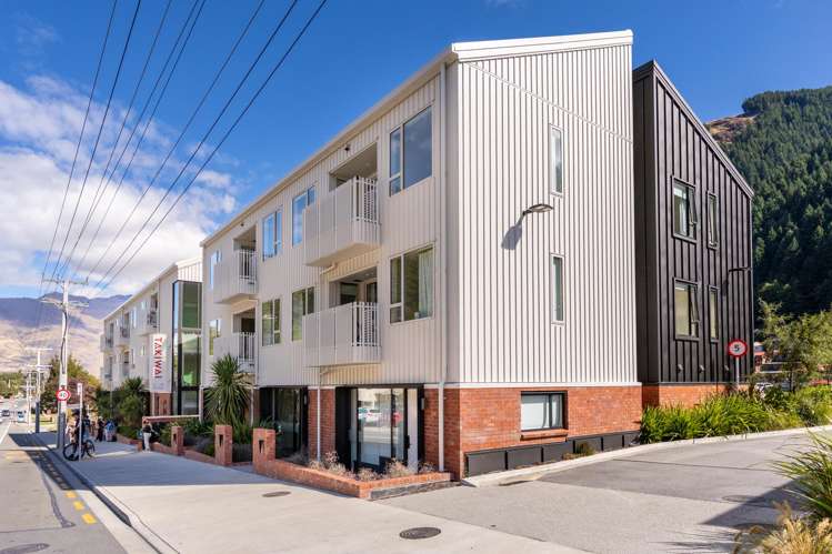 102/98 Gorge Road Queenstown_23