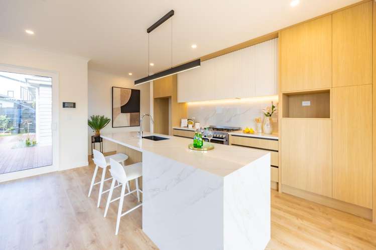 375 Te Taruna Drive_1