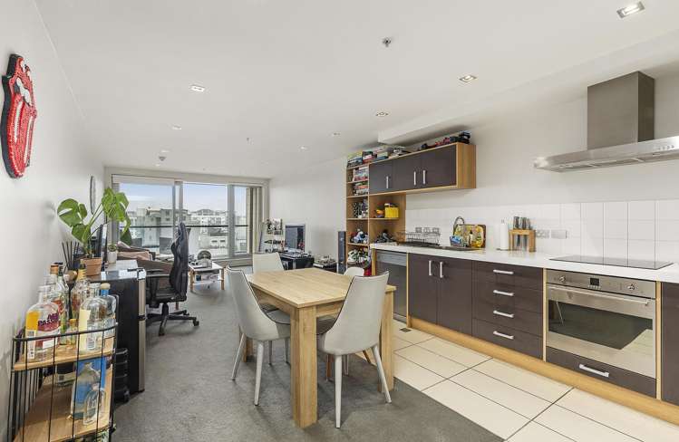 8F/245 Wakefield Street Te Aro_13