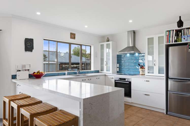 27 Ridgeway Road Pukekohe_3