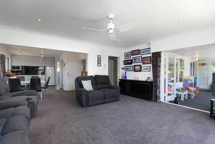 8 Neale Avenue Stoke_3