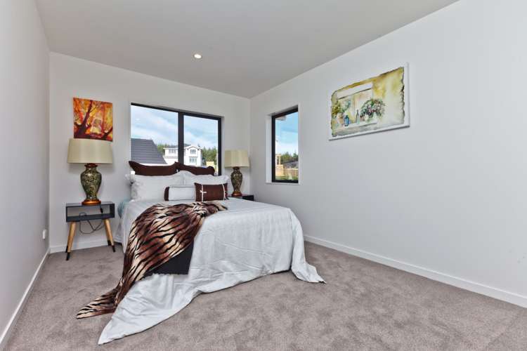 8 Kiwa Crescent Gulf Harbour_17