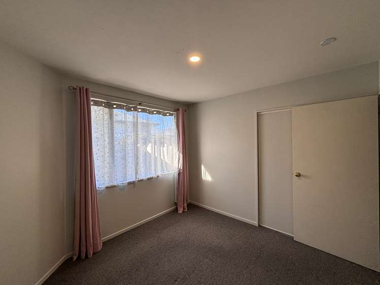 13a Charlesworth Street Woolston_11