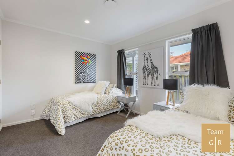 2/109 Beach Road Pahurehure_7