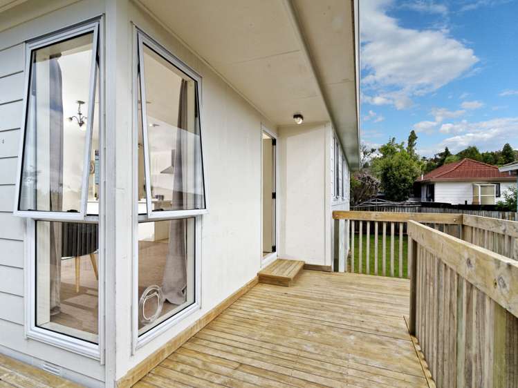 158 Solar Road Glen Eden_1