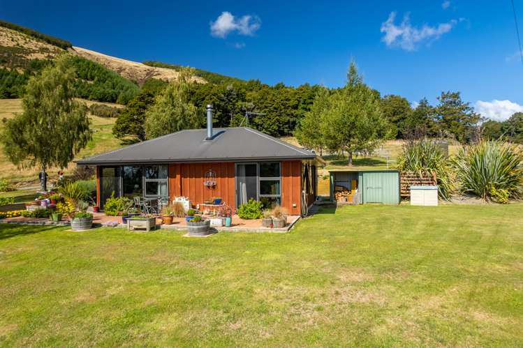 10 Tophouse Road St Arnaud_13