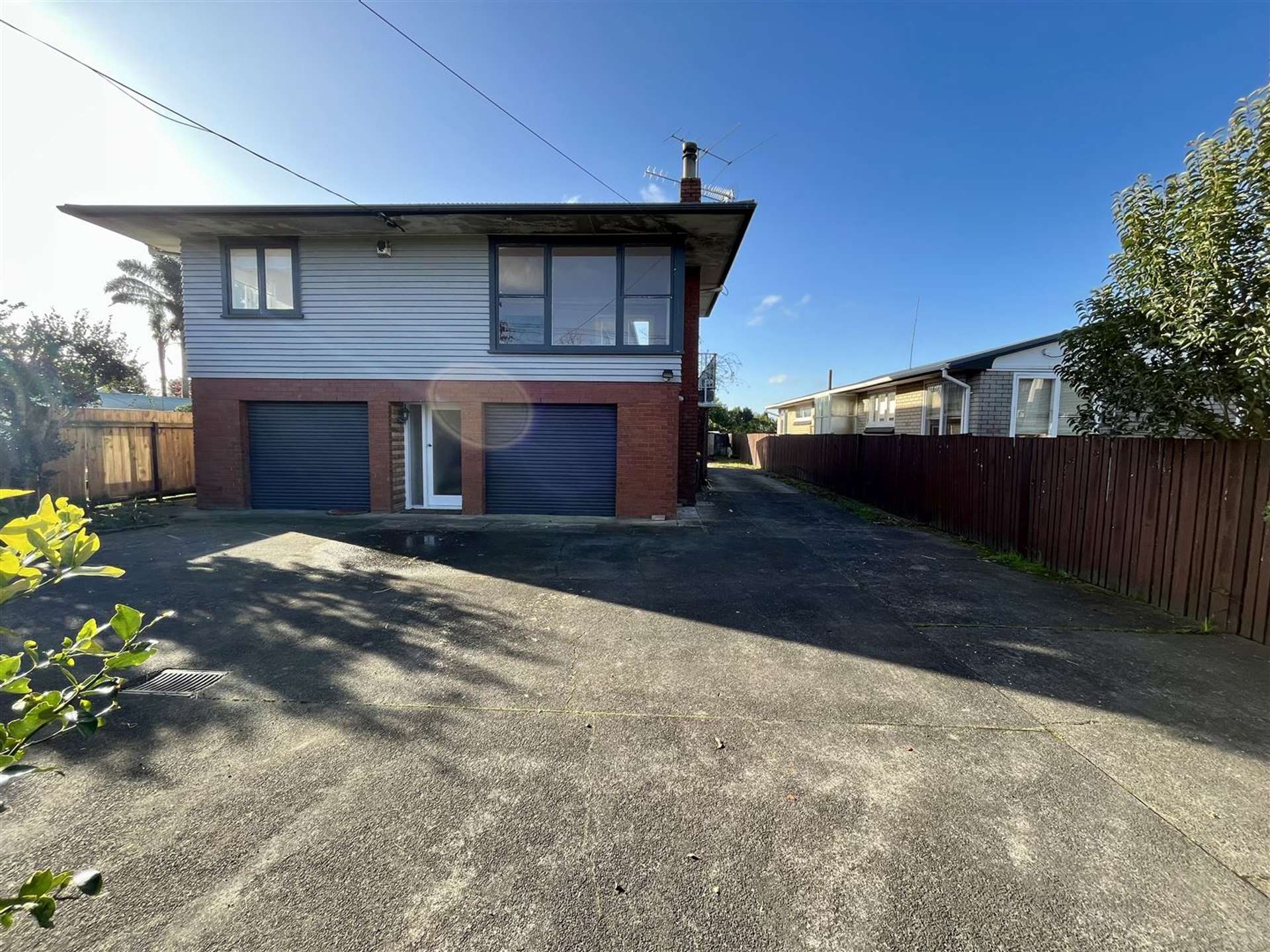 21 Yeovil Road Te Atatu Peninsula_0