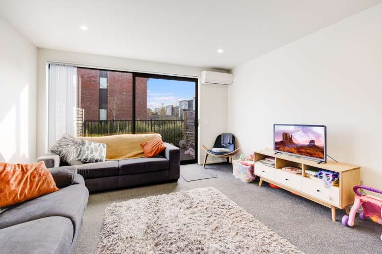 19/17 Warwick Street_3