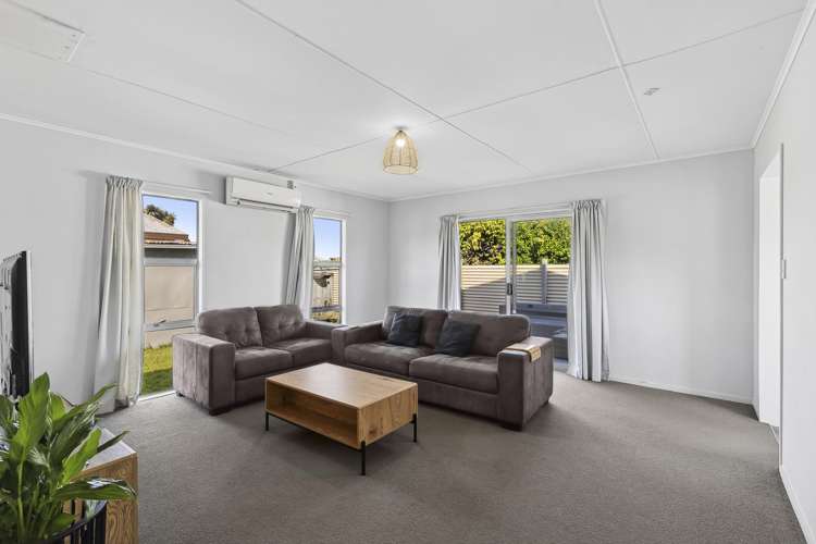 2/110 Parkers Road Tahunanui_1