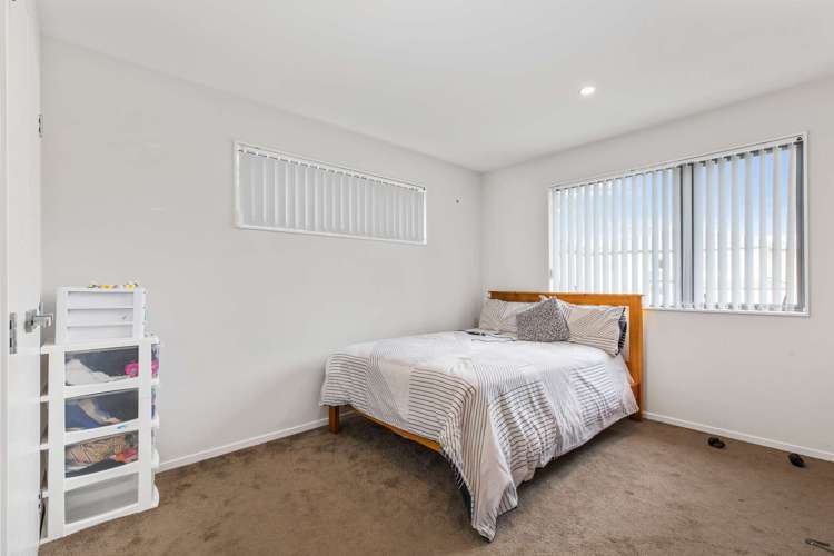15 Hughs Way Flat Bush_11