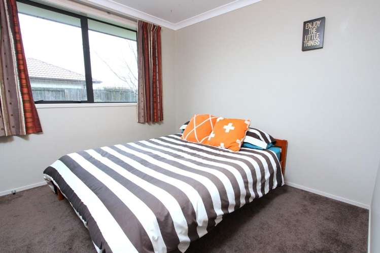 15 Bellbird Rise Pyes Pa_14