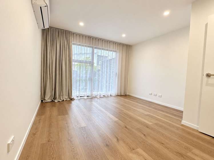 48 Selo Street Glen Eden_24