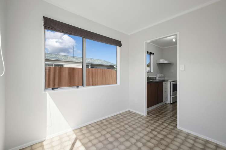 16 Aspen Place Owhata_3