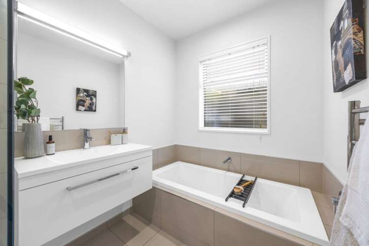 4 Chorley Place Hillsborough_13