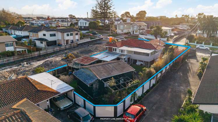 11 Roberts Road Te Atatu South_4