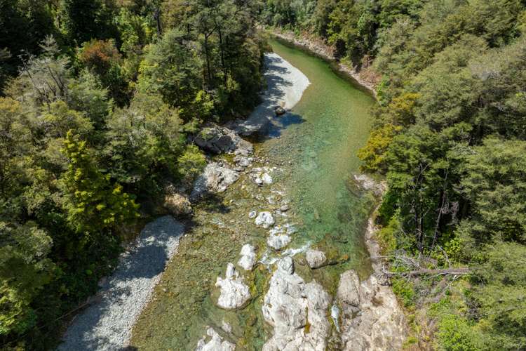 1160 Wakamarina Road Havelock_13