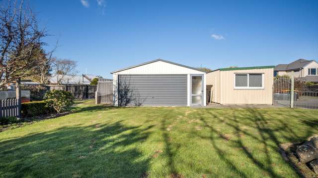 15 Glastonbury Drive Burwood_4