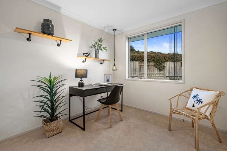 8 Bathurst Crescent Pyes Pa_15