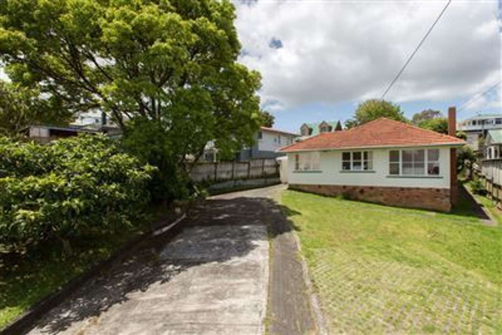 60 Vodanovich Road Te Atatu South_0