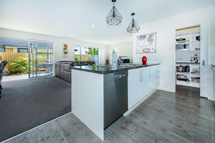 37 Eastfield Drive Lincoln_8