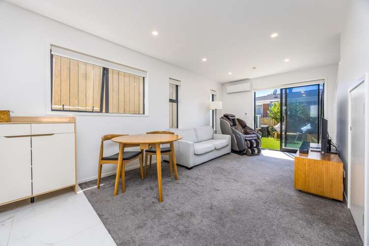 4/10 Willcott Street_1