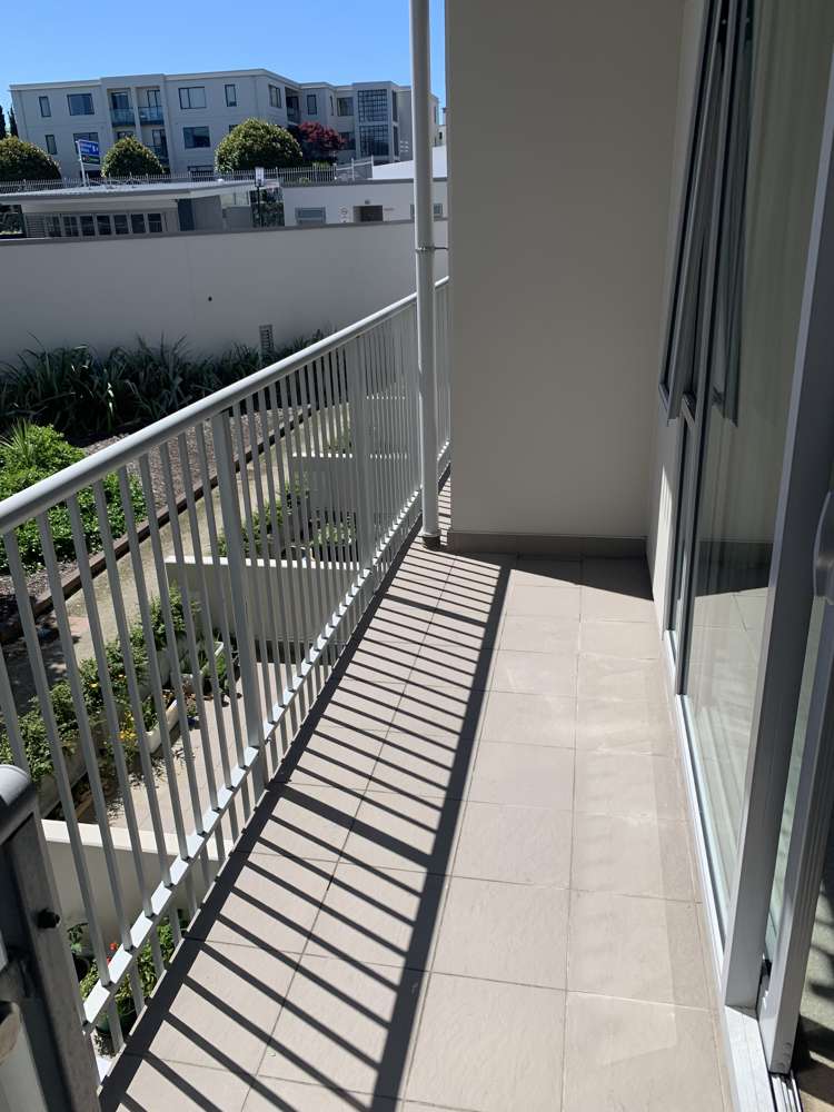 207c/130 Anzac Street Takapuna_5