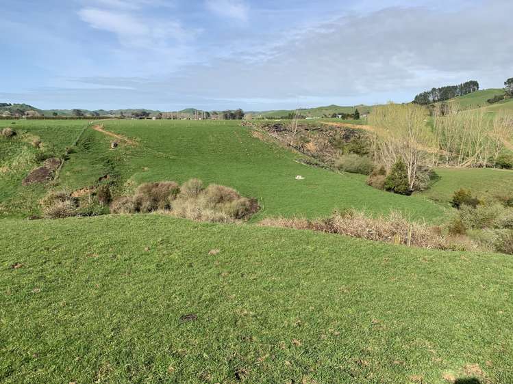 895 Bird Road Stratford_22