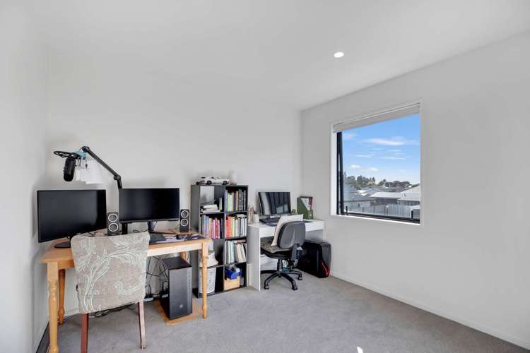 2/9 Marcroft Street Woolston_13