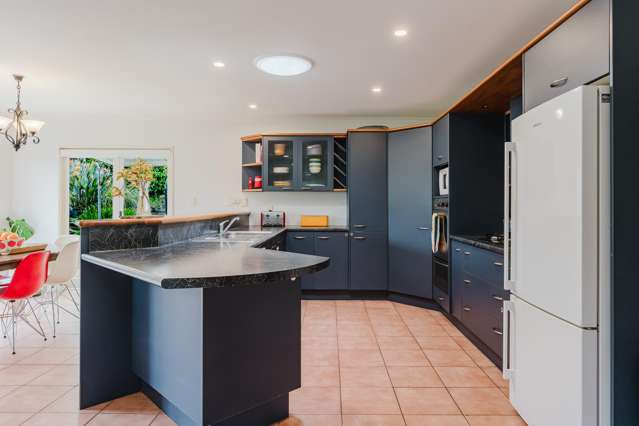 73 Dixon Road Glenview_3