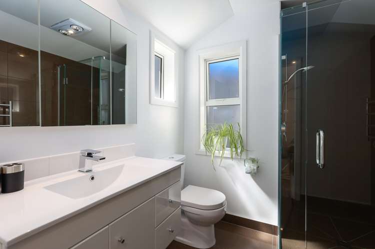 46 Bisley Avenue Moana_28