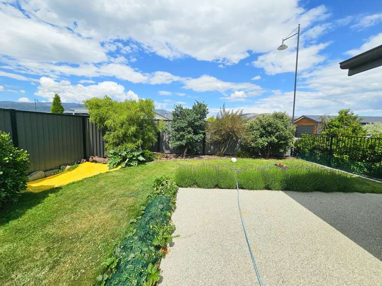 19 Magnetic Place Cromwell_13