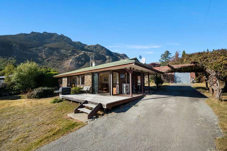 4 Hodgkinson Street, John Creek Lake Hawea_29