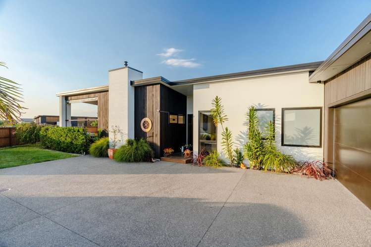 57 Awatira Drive Papamoa_2