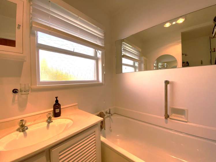 2/8a Belmont Terrace Milford_8