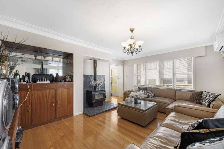 47 Clark Road Pahurehure_5