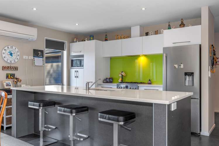 1315A Courtenay Road_3