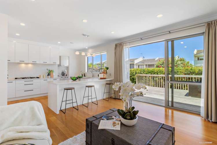 99 Medallion Drive Oteha_7