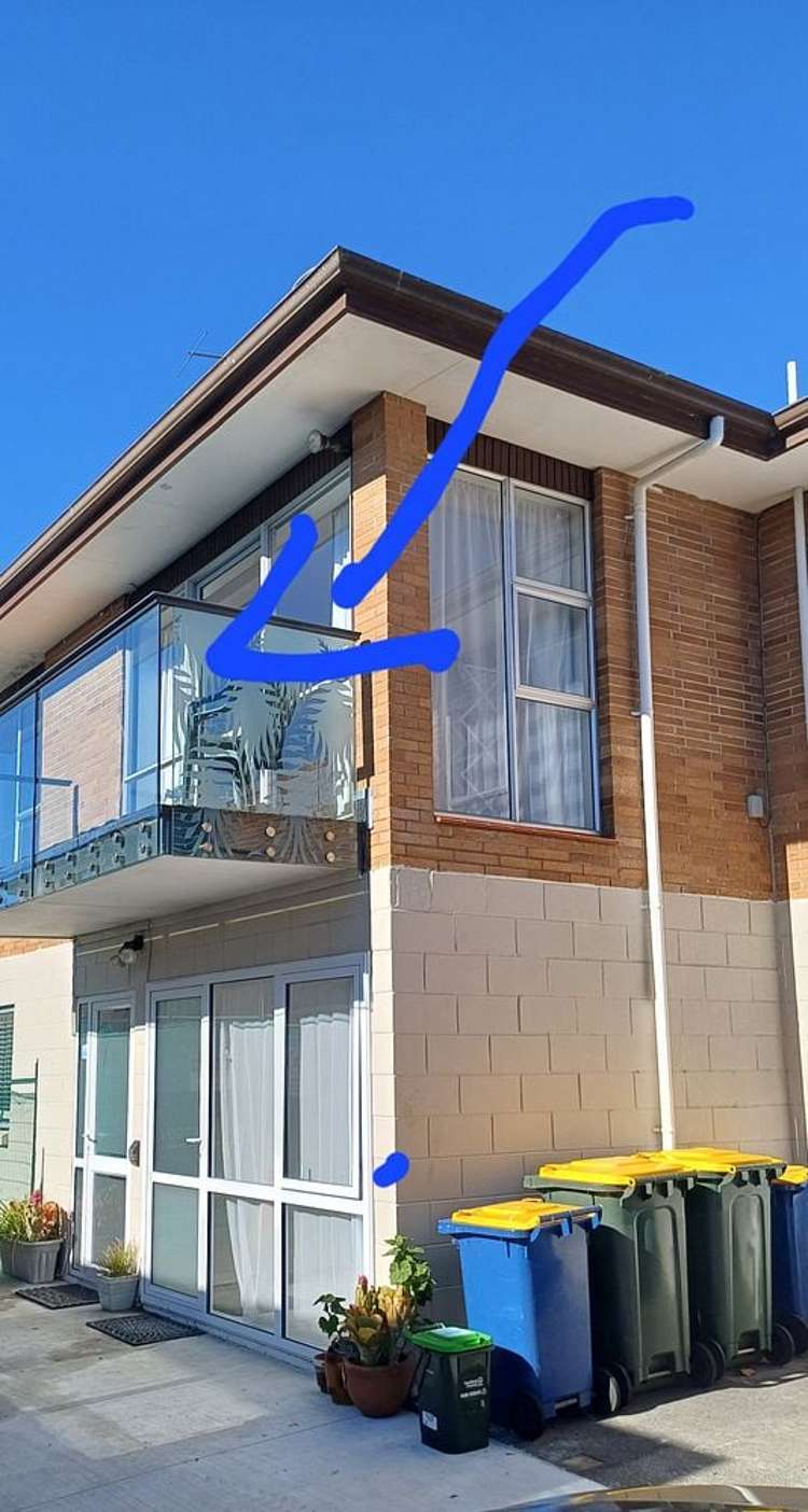 2/132 Atkinson Road Titirangi_0