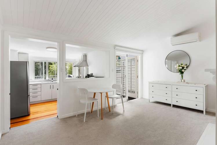 13 Commercial Road_5