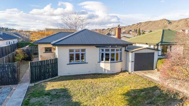 FIRST HOME OR SMART INVESTMENT OPPORTUNITY!
