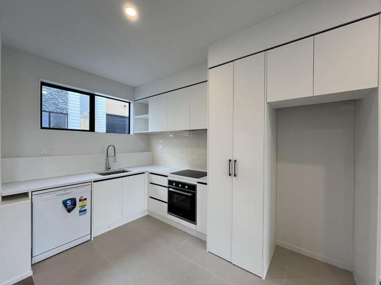 34 Hetherington Road_0
